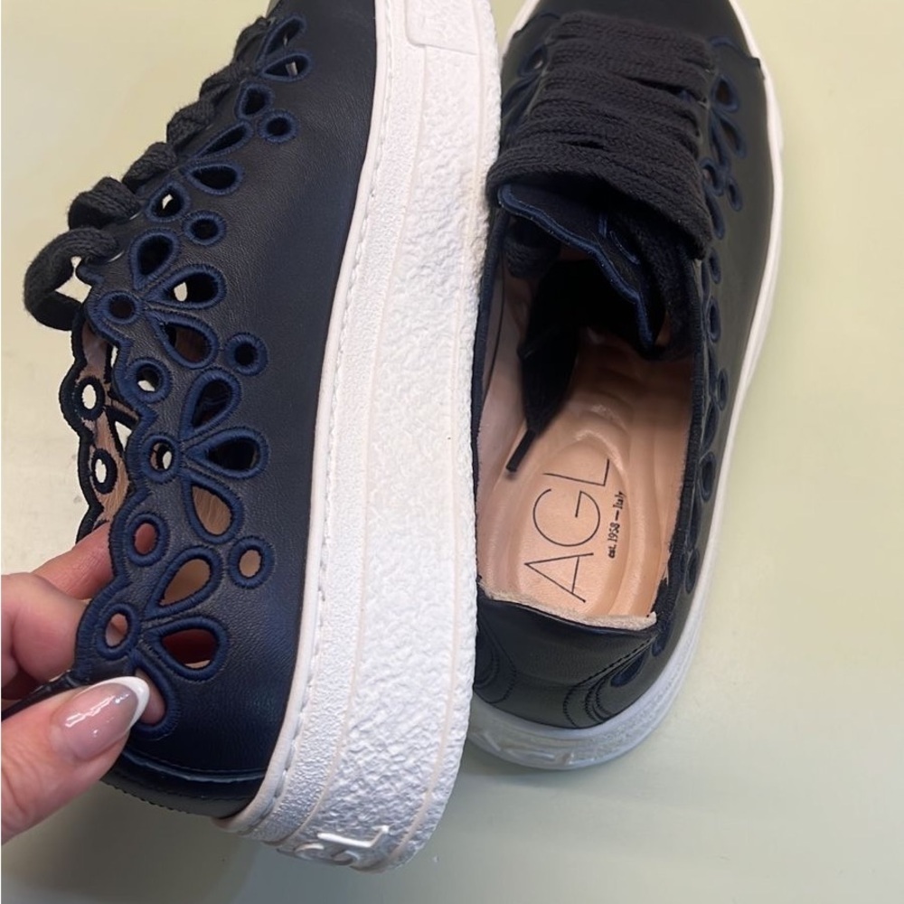 NWT AGL Cutout Leather Platform Sneakers in Black blue stitching Made in Italy - Picture 9 of 9